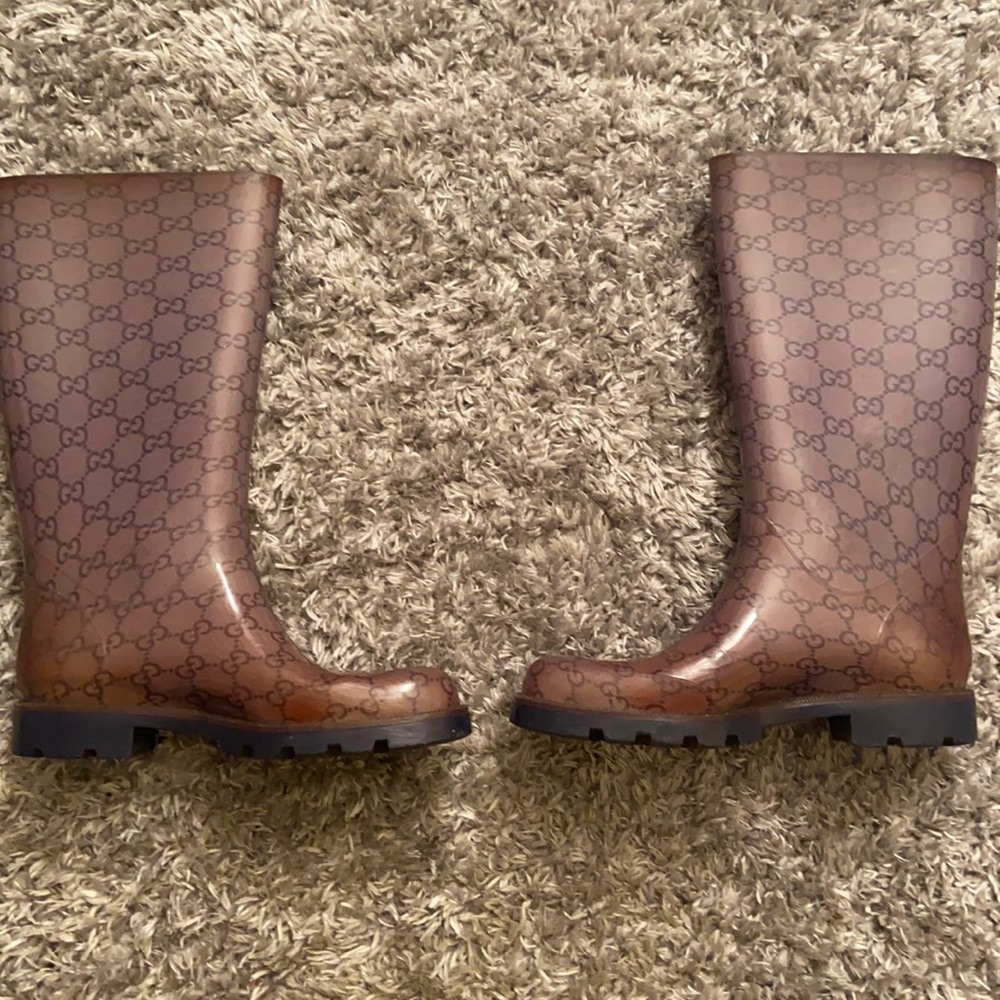 Gucci rain boots